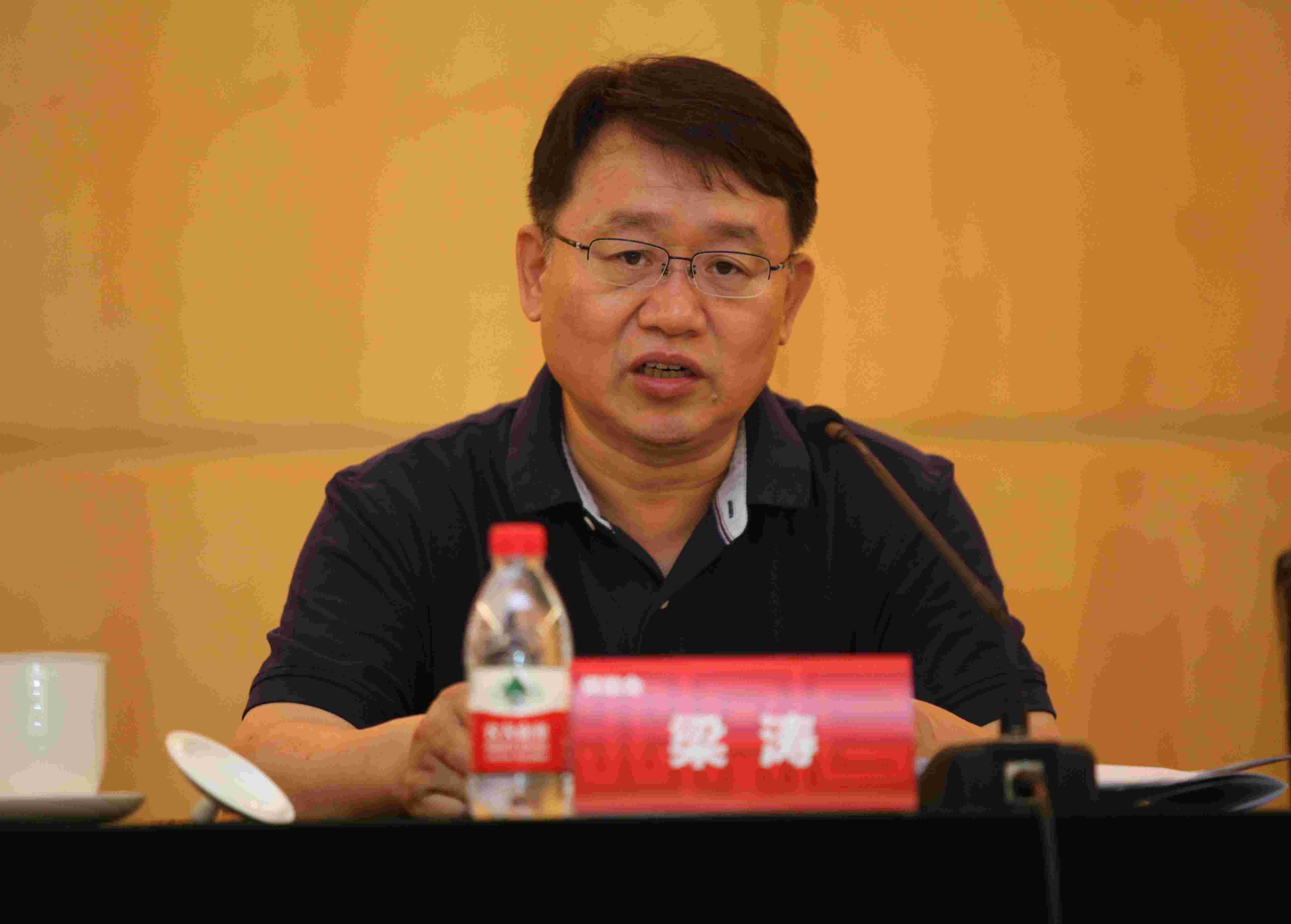 梁涛指出，2017年是实验“十三五”妄想的主要一年，也是周全深化刷新向纵深推进的要害一年。习近平总书记在中央政治局第四十次整体学习上的主要讲话，是以习近平同志为焦点的党中央治国理政新理念新头脑新战略的主要组成部分，具有重大现实意义和深远历史影响，为做好包管业各项事情提供了基础指针和主要遵照。在目今形势下，扎实做好包管新闻宣传事情，充分验展舆论指导、坚定信心、凝聚实力的作用，促举行业稳固康健生长，以全新的面目迎接党的十九大胜利召开，意义主要，责任重大。